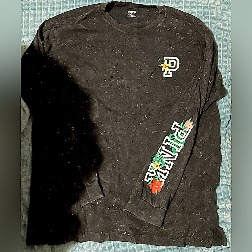 RARE Vs PINK L black/white speckled FLORAL LOGO campus tee oversize L/S LIKE NEW